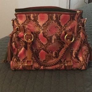 Hand bag